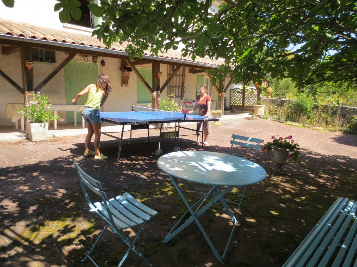 Gite paisible a la Roche Cercles Extérieur photo